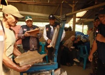 BPBD Pidie Jaya Gelar Pelatihan Pemanfaatan Material Bencana untuk Genting