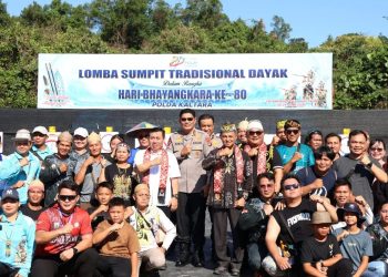 Kapolda Kaltara Resmikan Lomba Sumpit Dayak untuk Hari Bhayangkara ke-80