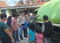 Satlantas Polresta Pekanbaru Distribusikan 10.000 Liter Air Bersih Sambut Hari Bhayangkara