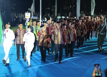 Parade Meriah Kafilah HSU di Pembukaan MTQ Nasional Ke-37 Kalsel
