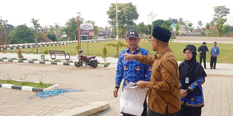 Dishub Batang Resmi Kelola Parkir Alun-Alun Bandar untuk Tertibkan Ruang Publik