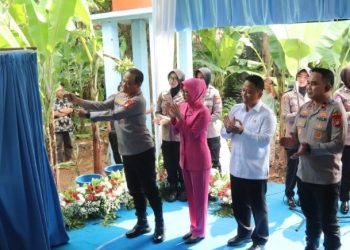 Polda Metro Jaya Sediakan Fasilitas Air Bersih untuk Warga Bojongsari Depok