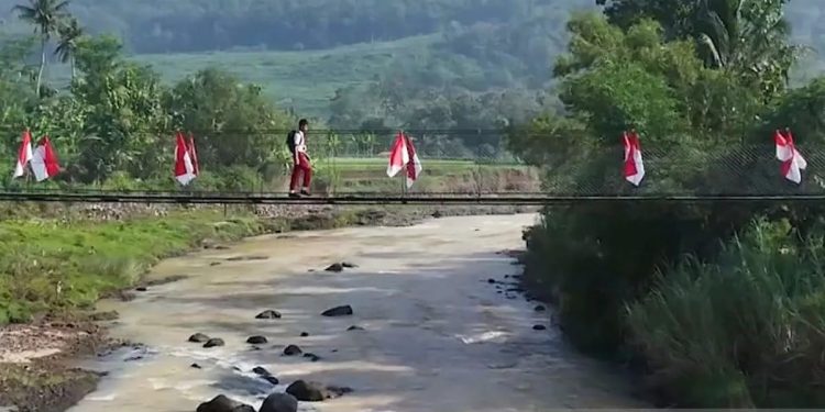Pemerintah Targetkan 5.000 Jembatan Gantung Selesai 2026