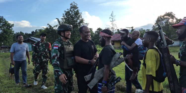 Satgas Yonif 410/Alugoro Blora Sukses Bawa 37 Anggota TPNPB-OPM Kembali ke NKRI