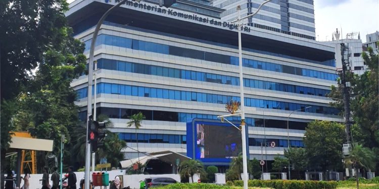 Lelang Frekuensi 700 MHz dan 2,6 GHz Memasuki Tahap Penting