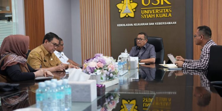 Ketua BRA dan USK Bahas Reintegrasi Akademik dan Museum Perdamaian Aceh