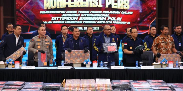 Polri Tangkap Buronan Interpol Beijing, Perkuat Kerja Sama Internasional