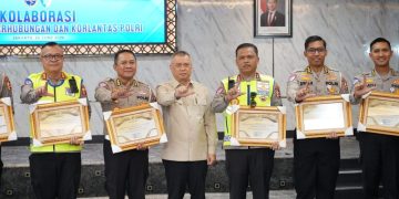 Korlantas Polri Raih Penghargaan Menhub atas Keberhasilan Operasi Lebaran 2026