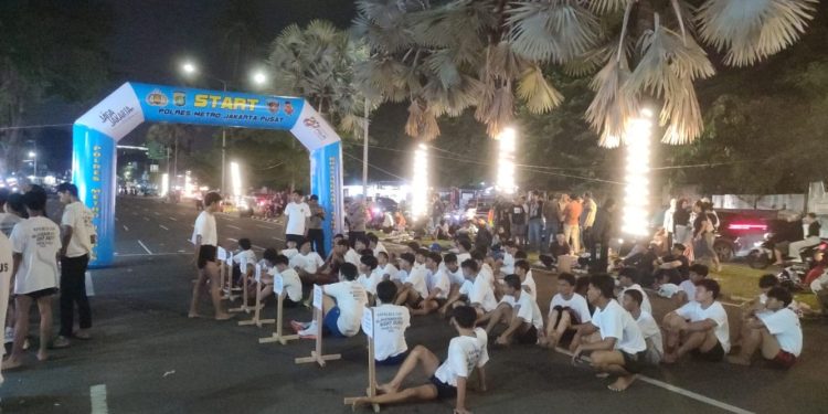 Polres Jakarta Pusat Gelar Night Run Sambut Hari Bhayangkara ke-80