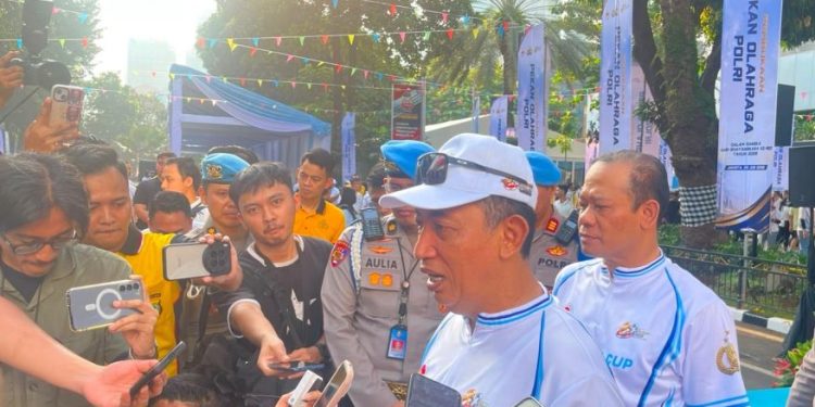 Kapolri Pimpin Olahraga Bersama di HUT Bhayangkara ke-80