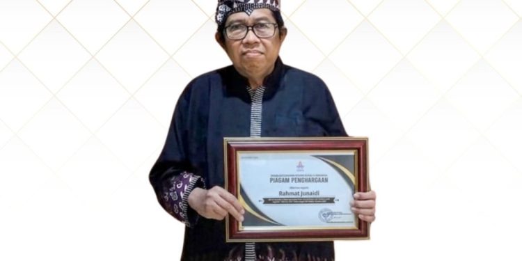 ASN Bojonegoro Raih Penghargaan Nasional Berkat Dedikasi 30 Tahun