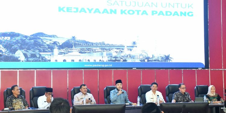 Pemko Padang Percepat Layanan Surat Tanah dengan SOP Baru