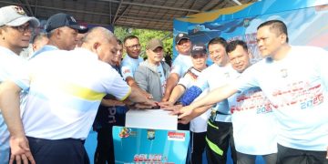 Polda Kepri Bagikan 1.000 Paket Sembako dalam Bakti Sosial Hari Bhayangkara