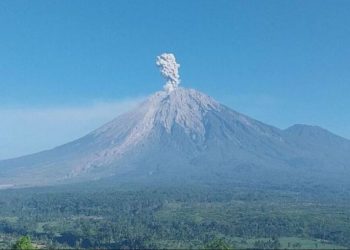 Gunung Semeru Erupsi Lagi, Ancaman Banjir Lahar Mengintai