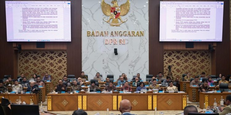 DPR RI dan Pemerintah Sepakati Laporan Awal RAPBN 2027