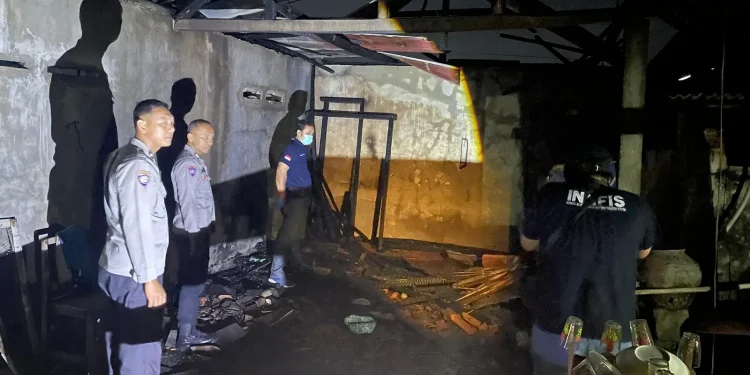 Kronologi Kebakaran Dapur Rumah Mbah Harto di Bantul, Bermula Saat Bakar Sampah Kayu