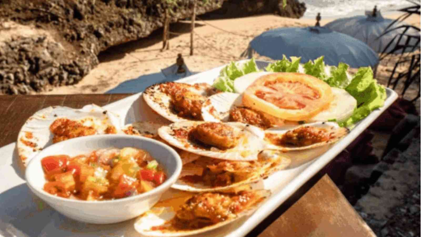 Akhir Pekan di De Flava Beach Gunung Kidul, Ada Live Music dan Hiburan Pantai