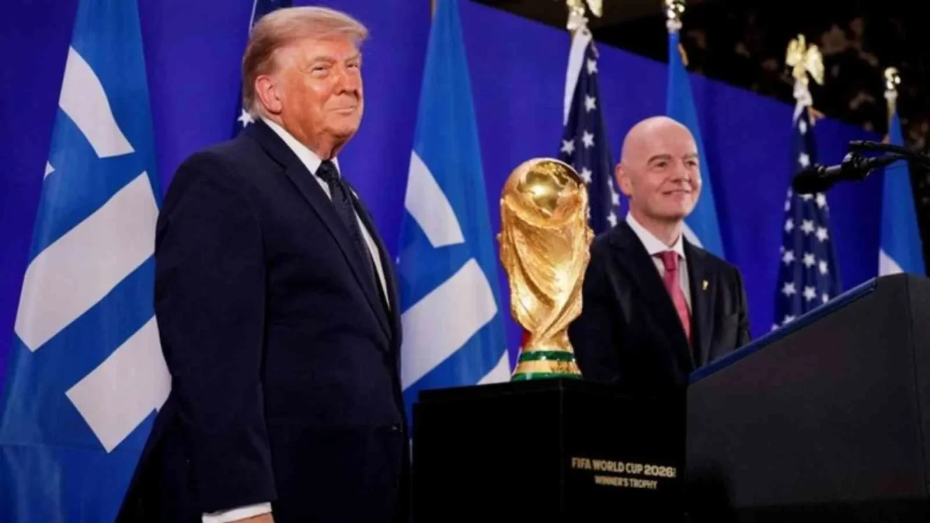 Foto Trump dan Presiden FIFA Gianni Infantino