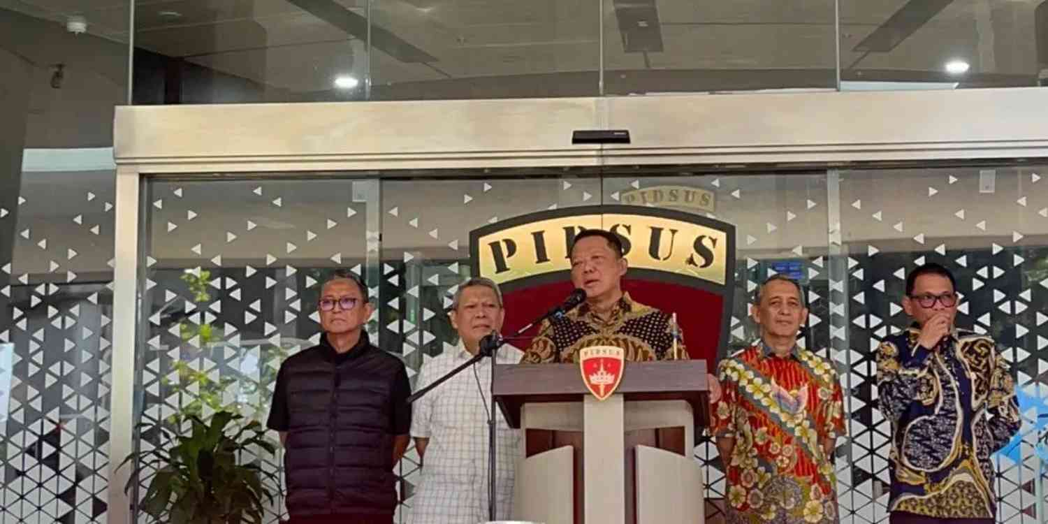 Jaksa Agung Muda Tindak Pidana Khusus (Jampidsus) Febrie Adriansyah saat konferensi pers di Kejaksaan Agung