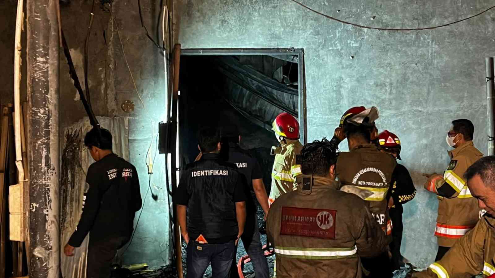 Kebakaran Hanguskan Gudang Produksi Pabrik Bambu di Pleret, Kerugian Ditaksir Lebih dari Rp 1 Miliar