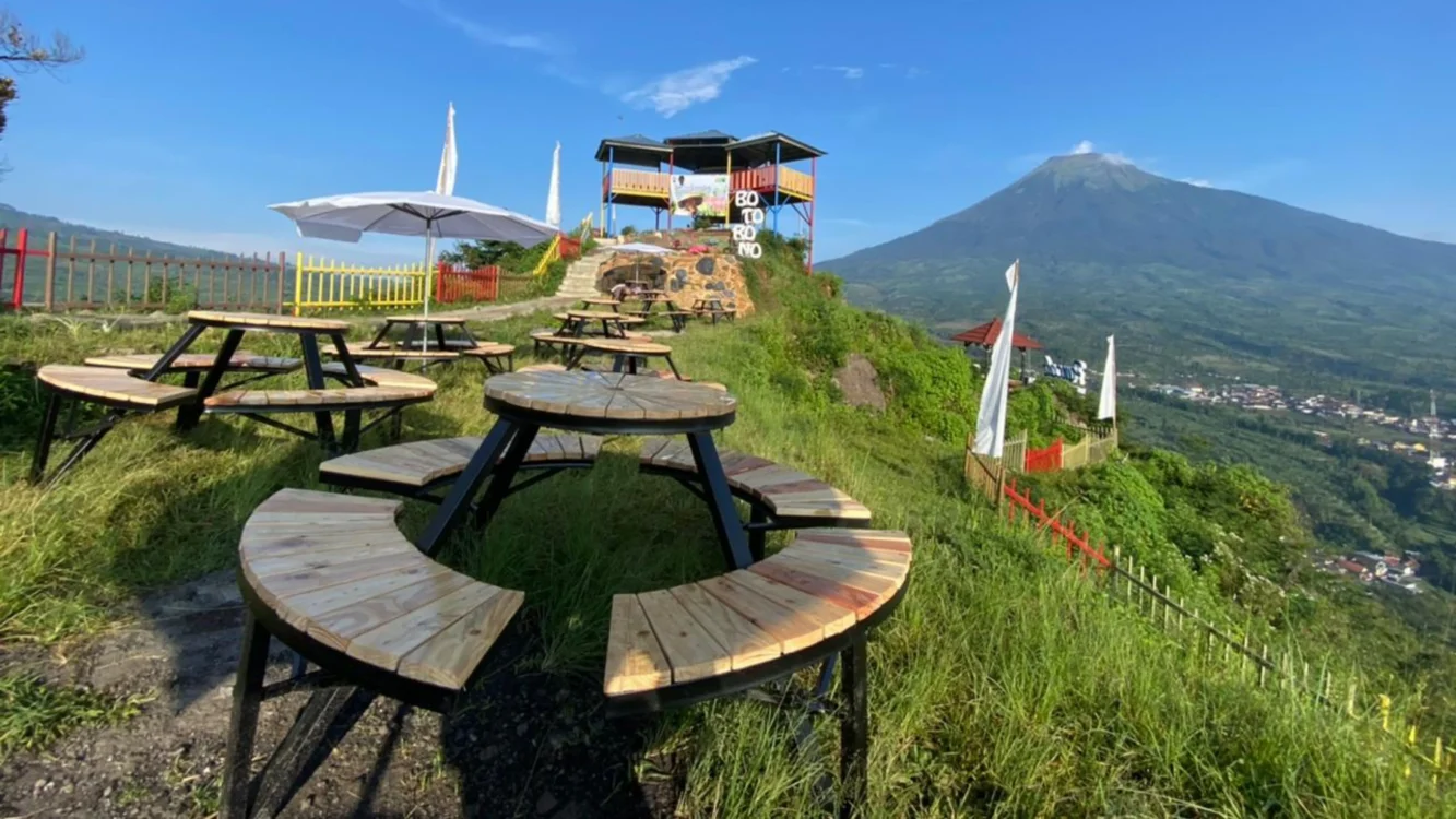 Menikmati Temanggung View Alam Puncak Botorono, Cocok untuk Liburan Keluarga