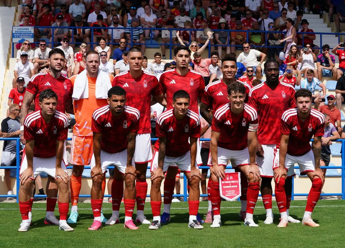 Nottingham Forest Tundukkan Blackburn Rovers
