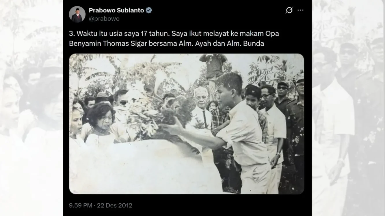 Prabowo muda saat melayat ke buyutnya, Benjamin Thomas Siregar yang disebut sebagai lando ireng karena bekerja untuk pemerintah kolonial Belanda