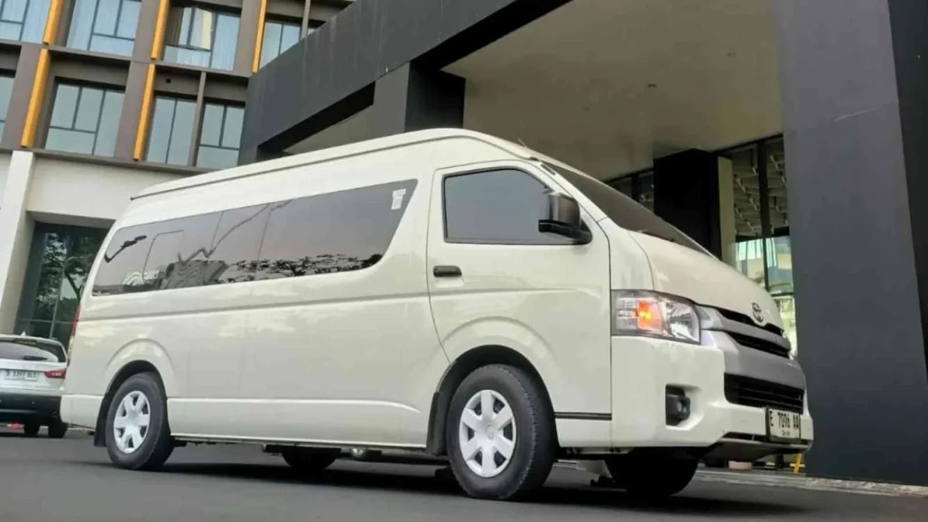 Sewa Hiace Bekasi