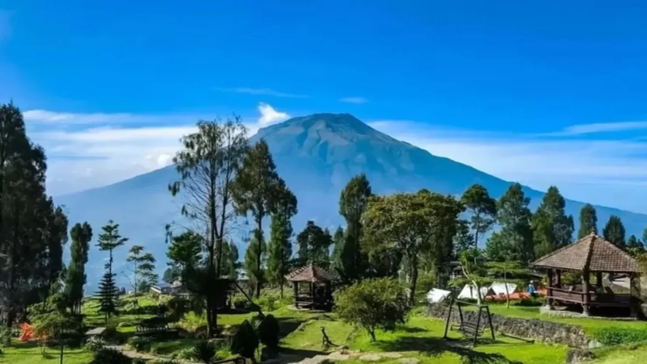 Wisata Alam Sewu Magelang Punya Spot Foto Instagramable Berlatar Gunung Sindoro