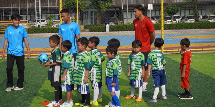 Universitas Mercu Buana Kembangkan Pembinaan Sepak Bola Usia Dini Berbasis Karakter