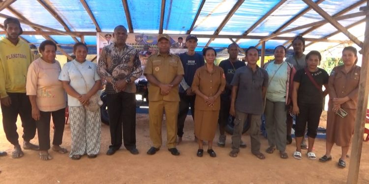Kelompok Usaha Mama OAP di Boven Digoel Dapat Bantuan Mesin Cetak Batu Bata
