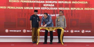 KPK Serahkan Aset Rampasan Rp4,2 Miliar ke KPU dan Polri