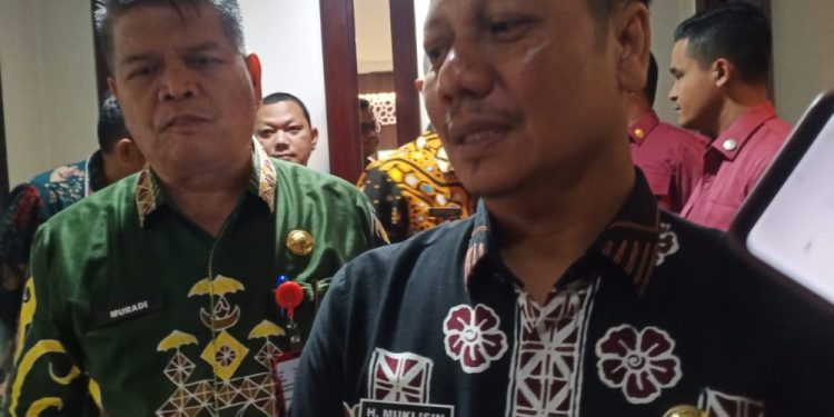 Ruang Kerja Disegel KPK, Plt Bupati Kuansing Pastikan Pemerintahan Tetap Berjalan