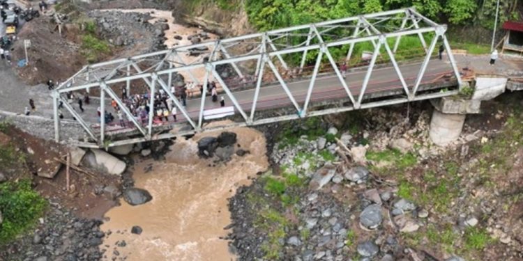 Jembatan Enang-Enang Dibuka Kembali, Mobilitas Bener Meriah Pulih