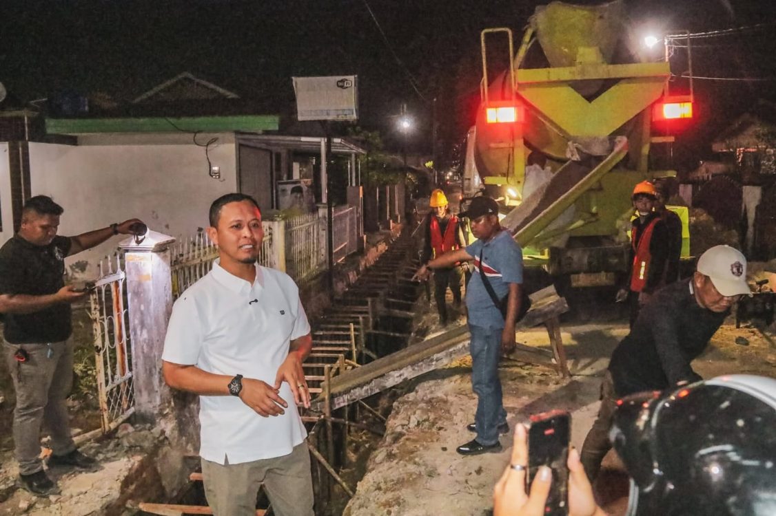 Pemko Pekanbaru Percepat Pembangunan Drainase di Jalan Embun Pagi