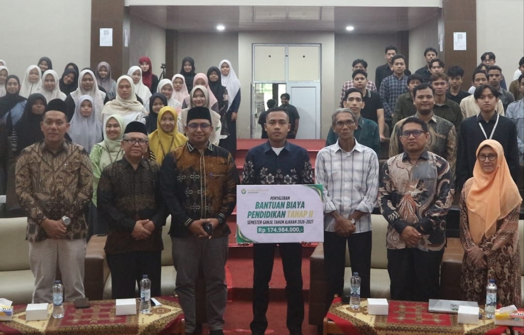 UIN Ar-Raniry Salurkan Bantuan Pendidikan Rp174,9 Juta untuk 86 Mahasiswa