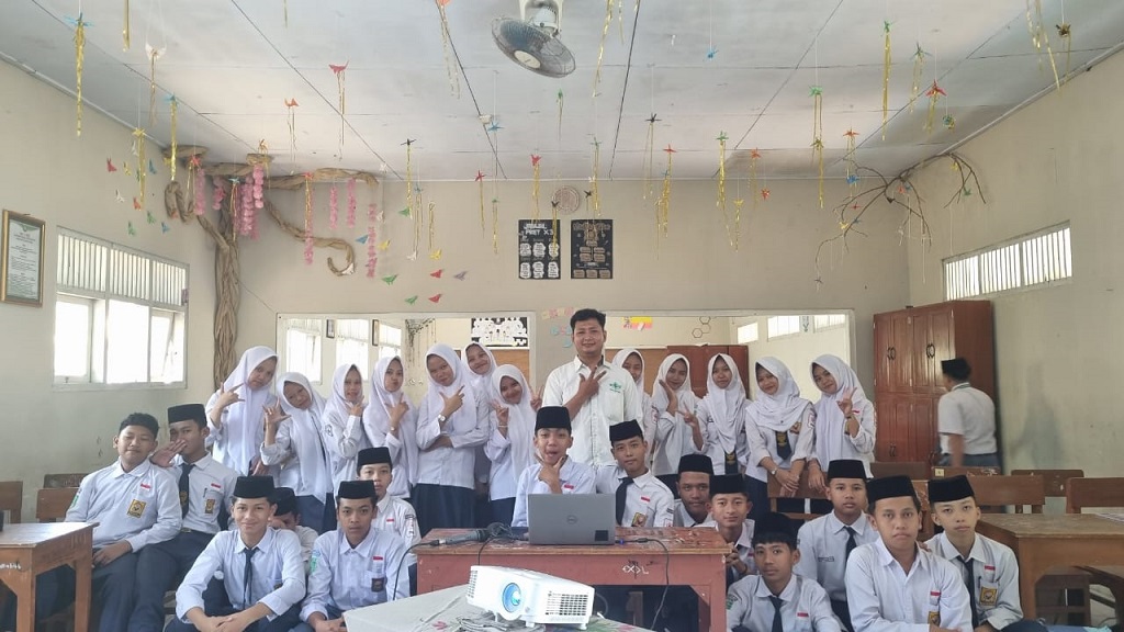 LKKNU Batang Edukasi Kesehatan Remaja dan Motivasi Belajar di MPLS