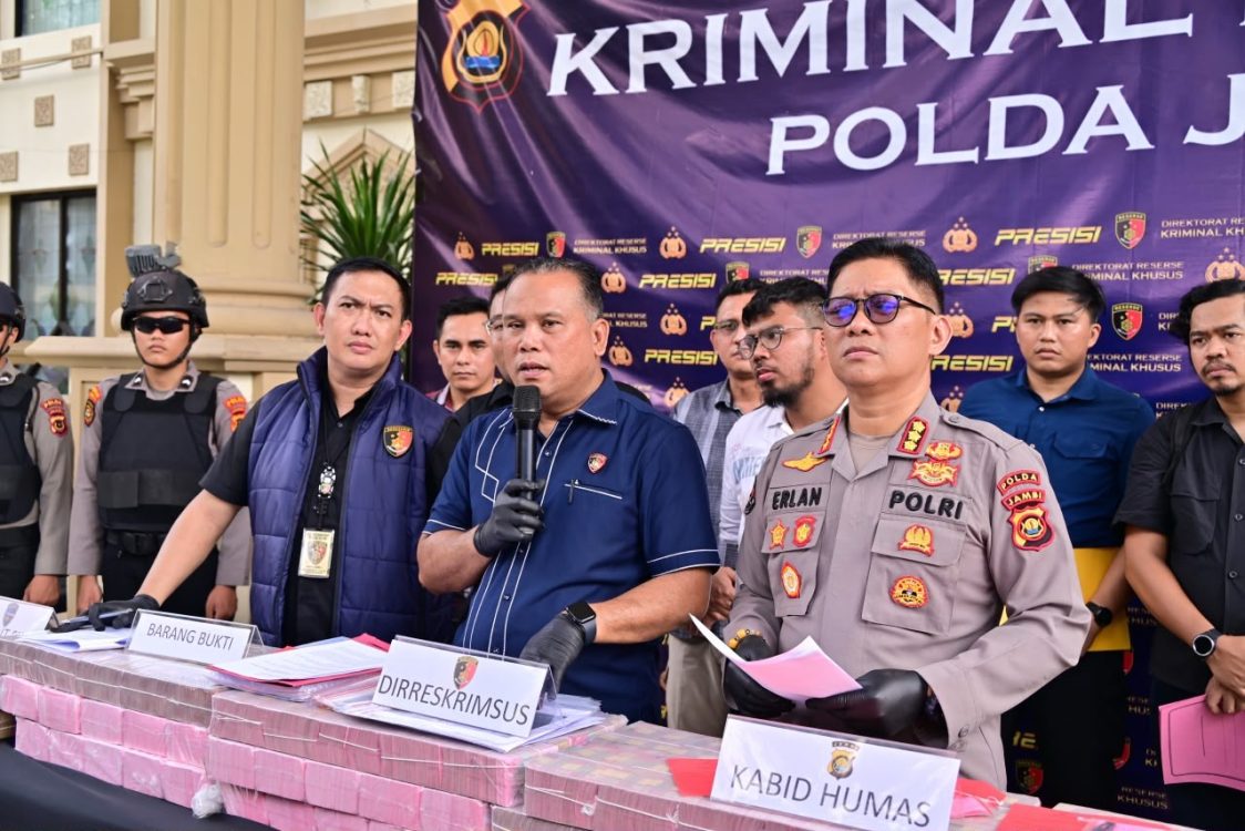 Polda Jambi Ungkap Pembobolan Bank Jambi Senilai Rp144,82 Miliar