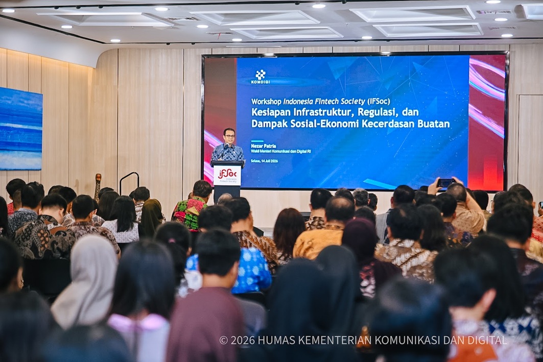 Wamenkomdigi: Indonesia Perlu Memperkuat Infrastruktur AI untuk Peran Global
