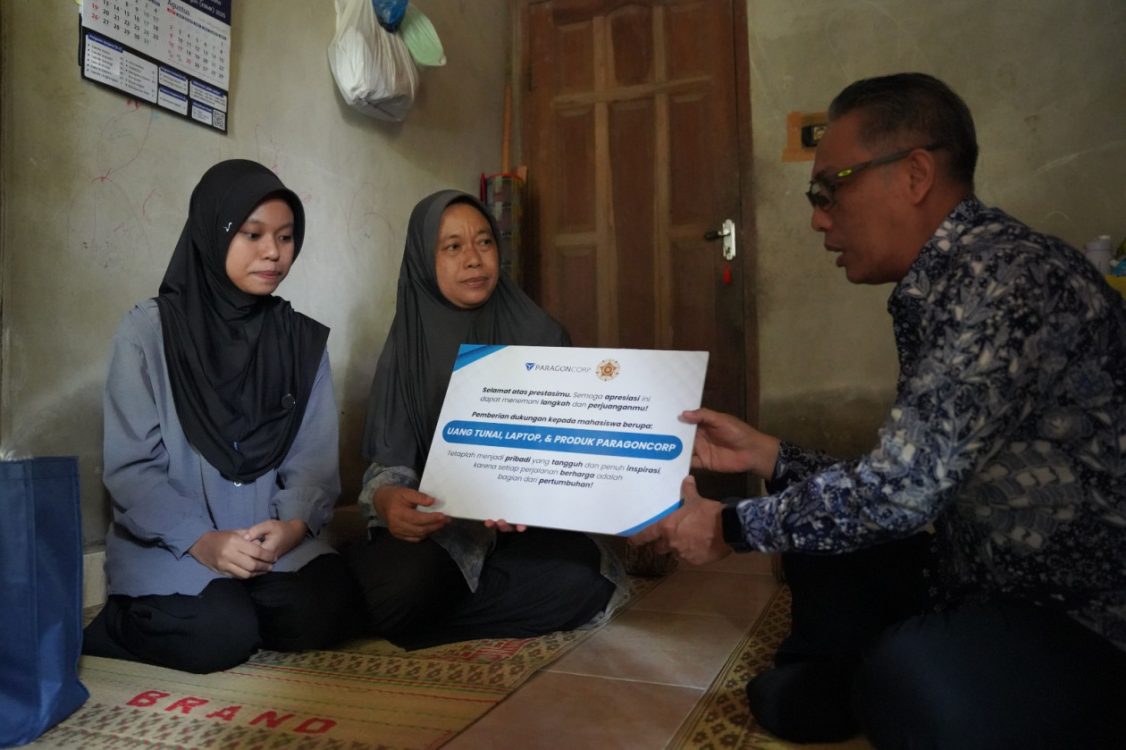 Alifia Raih Beasiswa Paragon untuk Kuliah Gratis di UGM