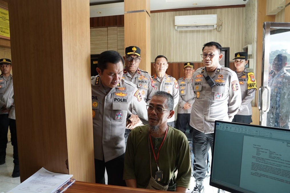 Kapolri Dorong Perubahan Layanan 110 dan Command Center untuk Tingkatkan Respons