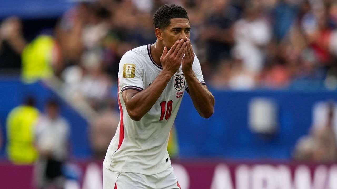 Jude Bellingham Pecahkan Rekor Gol Pemain Inggris di Piala Dunia
