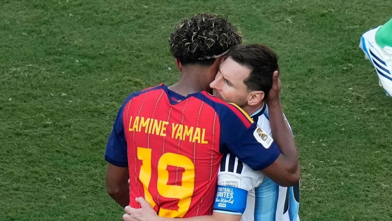Lamine Yamal Berikan Dukungan kepada Lionel Messi Usai Final Piala Dunia 2026