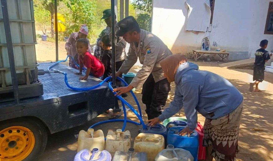 Polres Pasuruan Modifikasi Mobil Patroli untuk Distribusi Air Bersih ke Daerah Kekeringan