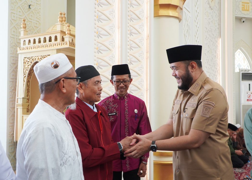 Pemko Padang Ajak Alumni Haji Dukung Program Keagamaan