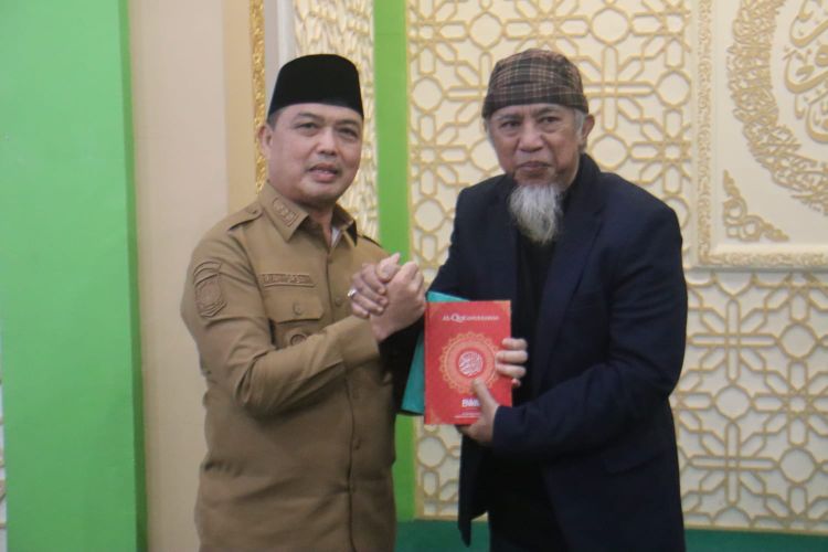 Wakaf Al-Qur’an di Kalimantan Barat Dukung Pendidikan Keagamaan