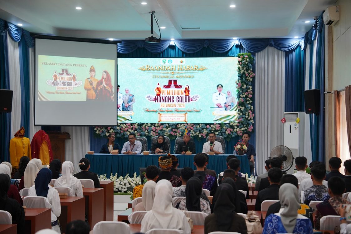 : Suasana Technical Meeting atau Baandah Habar Pemilihan Nanang Galuh Balangan 2026 yang digelar Pawadahan Nanang Galuh Kabupaten Balangan di Aula Dinas Pendidikan dan Kebudayaan (Disdikbud) Kabupaten Balangan, Jumat (7/8/2026). - Foto: Mc.Balangan