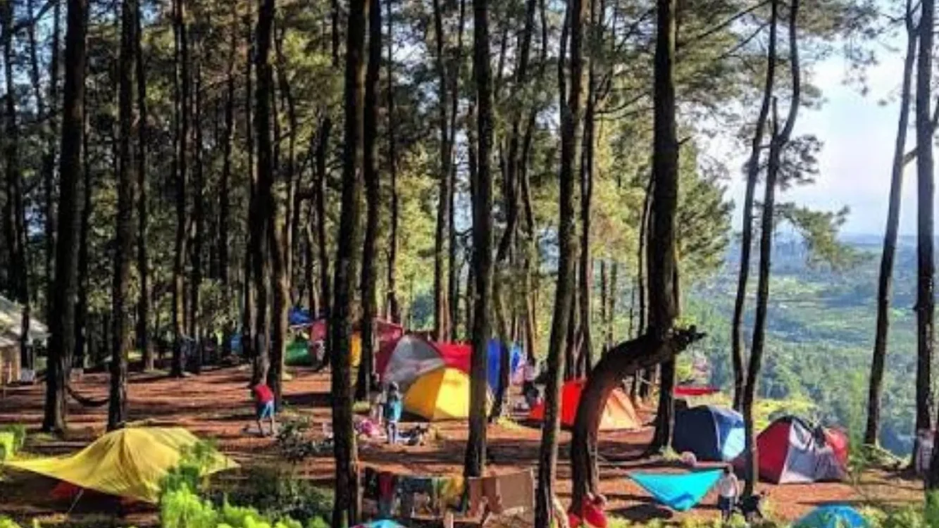 Bukit Kabayan dan Bukit Merkusi, Dua Camping Ground Bogor yang Bisa Dikunjungi dengan Satu Tiket