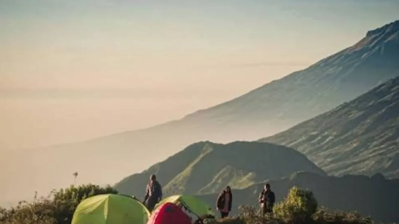 Gunung Giyanti Magelang Cocok untuk Camping, Ini Pemandangan dan Fasilitas yang Tersedia