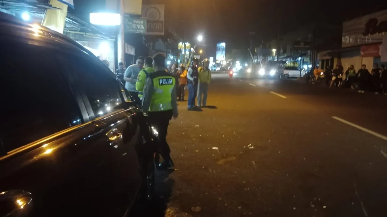 Kecelakaan di Jalan Kaliurang Sleman, Innova Tabrak Honda Beat hingga Terlibat Benturan dengan Vario